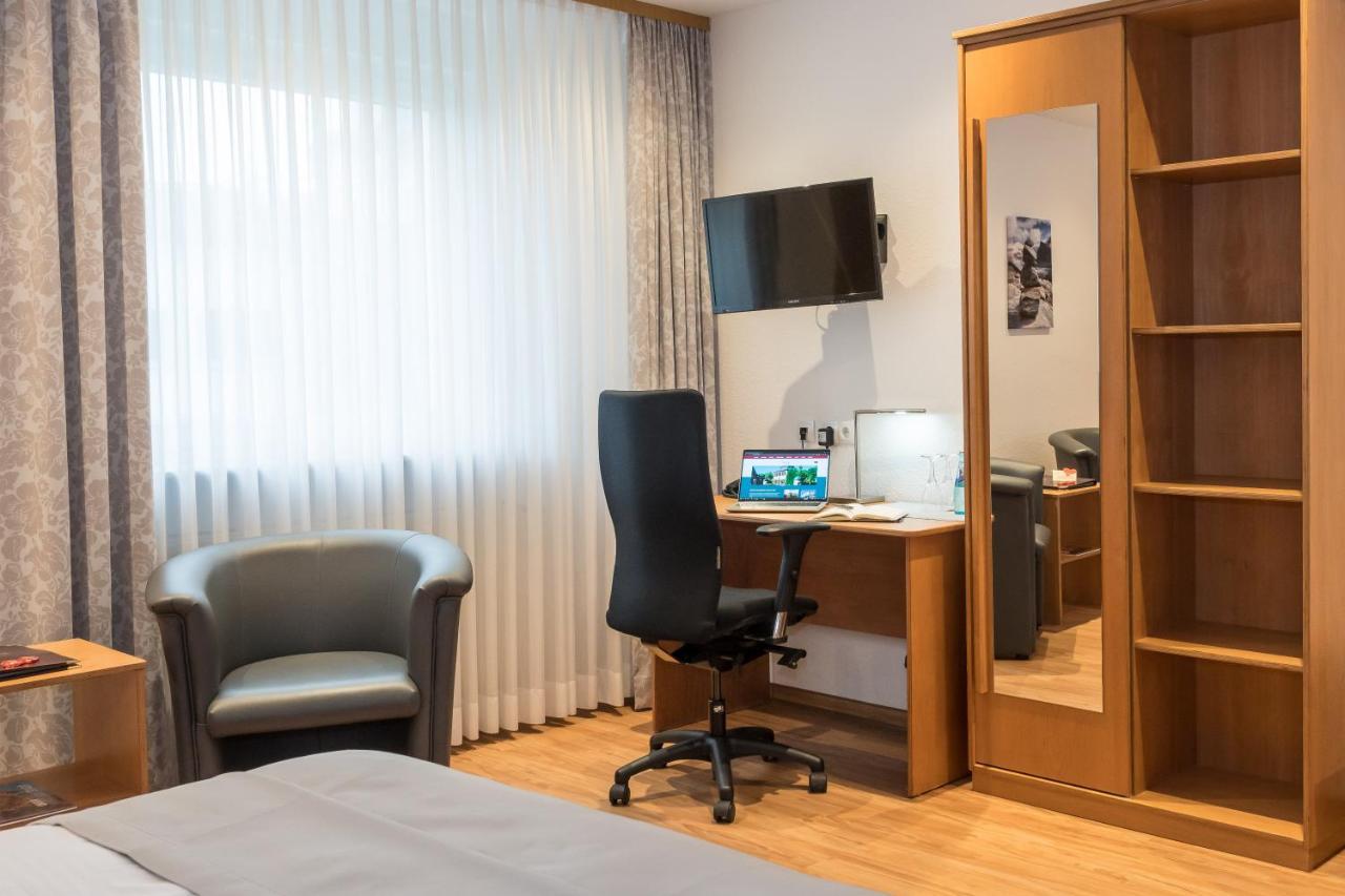 Hotel Elysee Зелингенщад Екстериор снимка