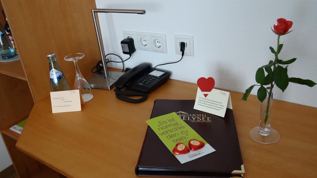 Hotel Elysee Зелингенщад Екстериор снимка